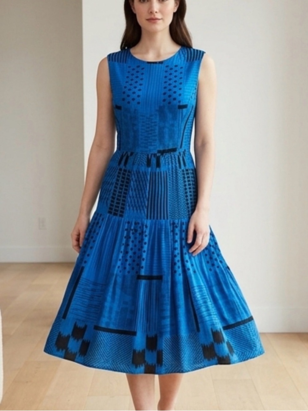$2590 Oscar De La Renta 100% Silk Blue Black Dress. Made In Italy.